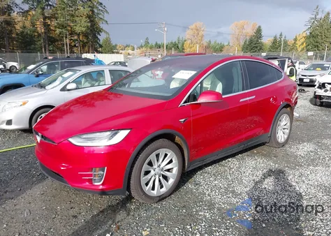 2019 Tesla Model X 100D/75D/Long Range из США, поврежденный, VIN 5YJXCBE21KF211465